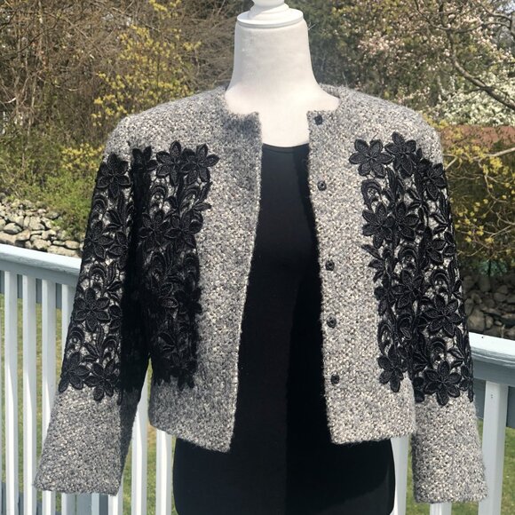 Vintage Single-Breasted Cropped Grey Tweed Jacket Black Lace Appliques Size 10 - Picture 3 of 7